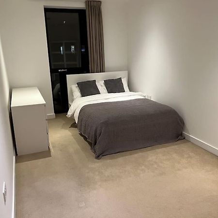 Apartamento Modern 2 Bed - Olympic Park Stratford Londres Exterior foto