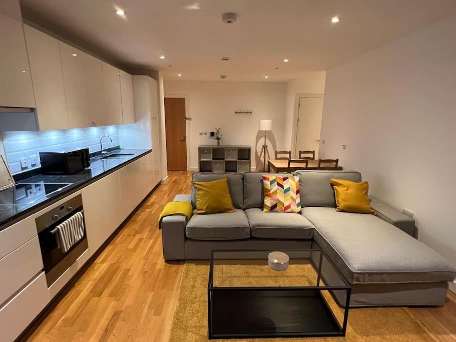 Apartamento Modern 2 Bed - Olympic Park Stratford Londres Exterior foto